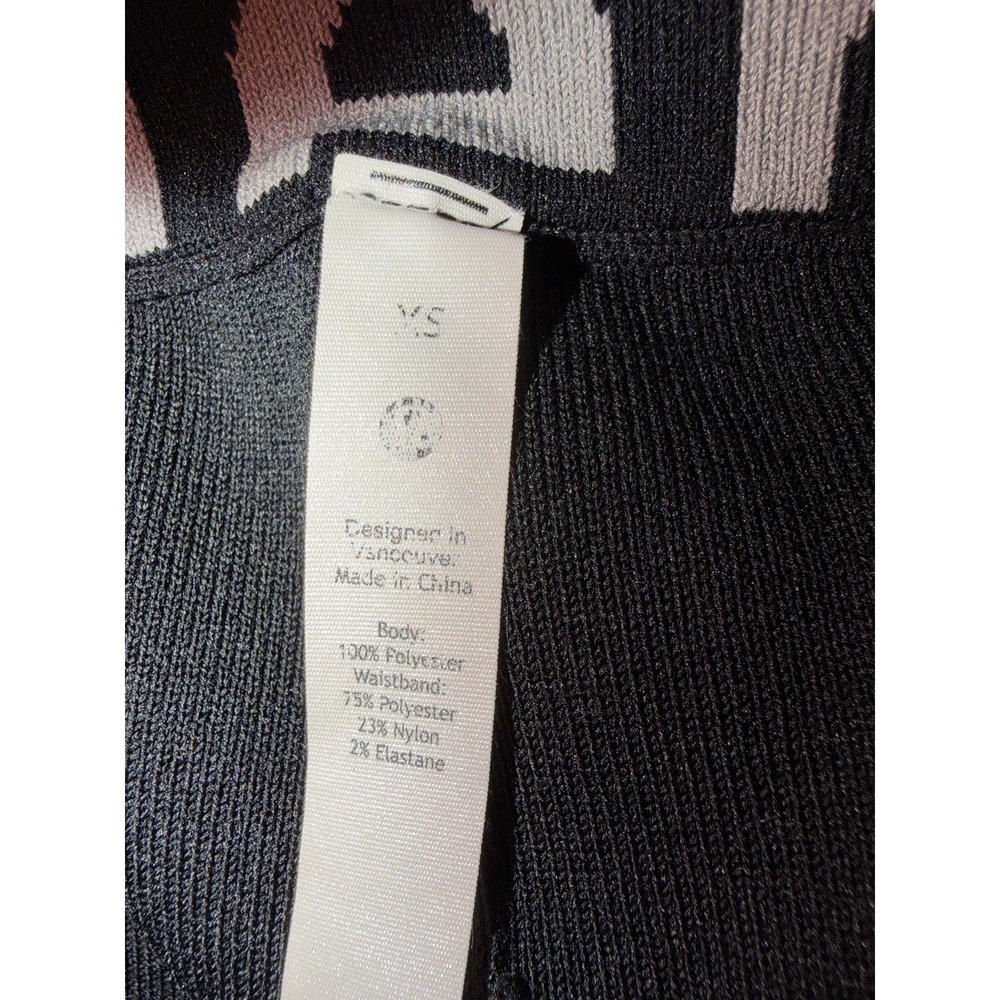 Lululemon - Picture 2 of 2